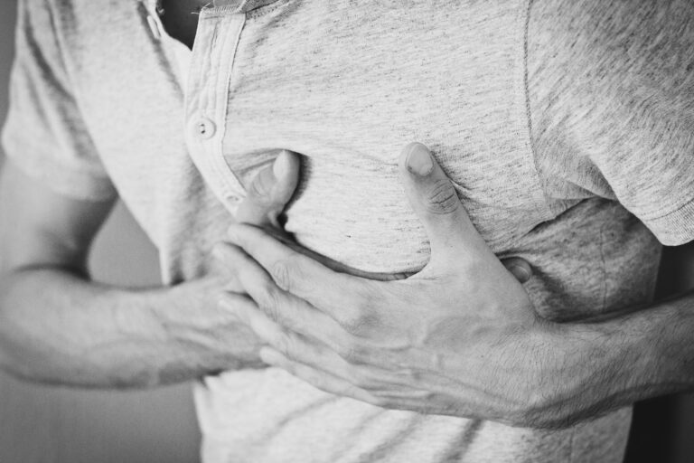 How Does Chronic Pain Affect Your Heart? | Pain Doctor Near Me | The PainSmith